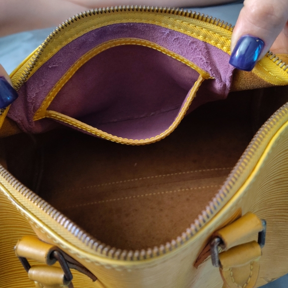 Lv purse - Picture 12 of 16